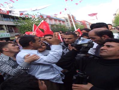 Kemal Kılıçdaroğlu‘nun Siirt Mitinginde Gerginlik