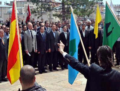 ZEKI VELIDI TOGAN - Sivas Ülkü Ocakları ‘3 Mayıs Milliyetçiler Günü‘nü‘ Kutladı