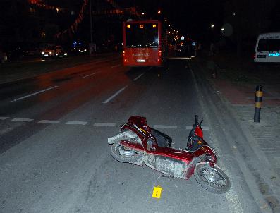 Kaza Sonrası Bıçaklı Kavga