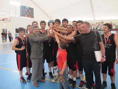 MUSTAFA ÖZCAN - Zirve Cup Şampiyonu, Gaziantep Lisesi Oldu