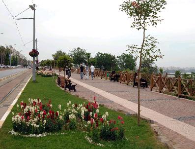 Konyaaltı Caddesi 5 Süs Havuzuyla Süslenecek