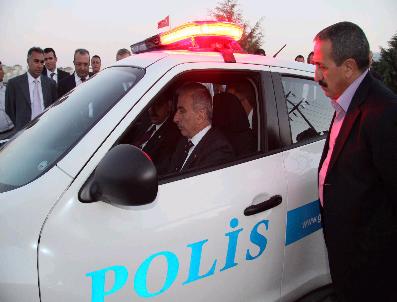 HALIL MAZıCıOĞLU - Vali Kamçı, Polis Aracıyla Devriye Gezdi