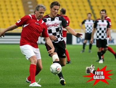 KEREM ALıŞıK - F1 Pilotları All Stars'a yenildi