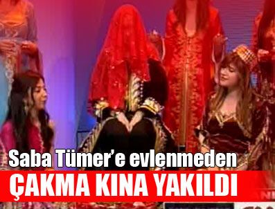 SABA TÜMER - Saba Tümer'e çakma kına yakıldı