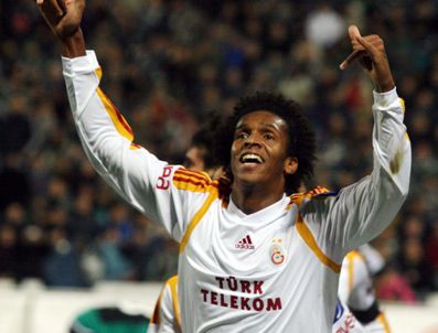 CARLOS TEVEZ - Jo Trabzonspor'dan teklif aldı