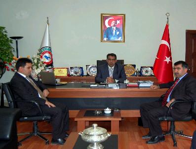 NURULLAH KAYA - Gürpınar Heyetinden Vatso‘ya Ziyaret