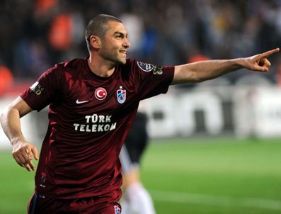 Trabzonspor'da yeni kaptan Burak Yılmaz