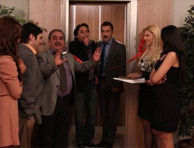 YAHŞİ CAZİBE DİZİSİ - Yahşi Cazibe 44. Bölüm özeti ve fragmanı