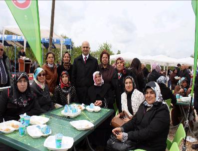 ENDER SERBES - Ak Parti Milletvekili Adayı Serbes Sakarya Eğitim Ve Araştırma Hastanesini Ziyaret Etti