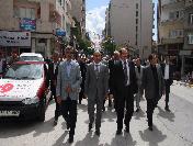 Ak Partililer, Güç Gösterisi Yaptı