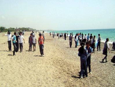 Kızılot Sahilinde Temızlık