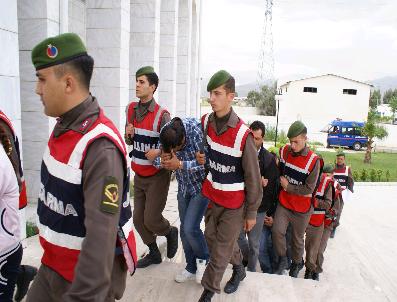 Kral Mezarı Zanlıları Serbest