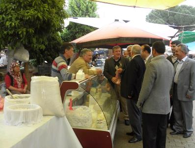 RECEP TANER - Mhp Aydın Milletvekili Umurlu Ve Köylerinde Halkla Bir Araya Geldi