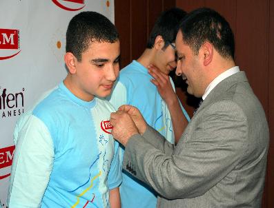 Ygs’De Dereceye Giren Öğrenciler Altınla Ödüllendirildi