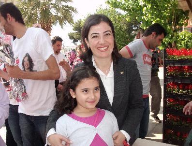 FERDA ÇAĞLAR ERKUT - Erkut’Tan Annelere Özel Hediye