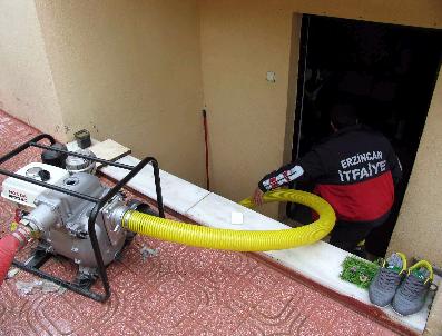 Belediye Ekipleri Su Baskınlarına Müdahale Etti