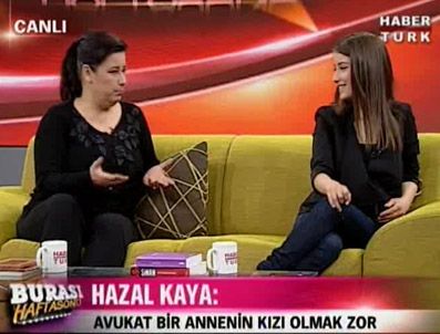 OYLUM TALU - Güzel oyuncu ilk kez annesiyle canlı yayına çıktı