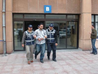 Kart Çetesi, Polisleri De Dolandırmış