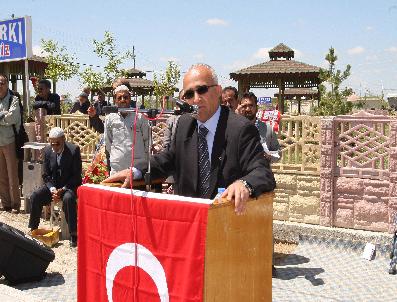 DURMUŞ ALI AÇıKEL - Kayacıklılar Şenlikte Buluştu