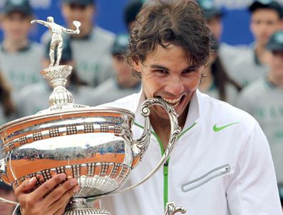 ALEXANDR DOLGOPOLOV - Nadal zirveyi bırakmadı