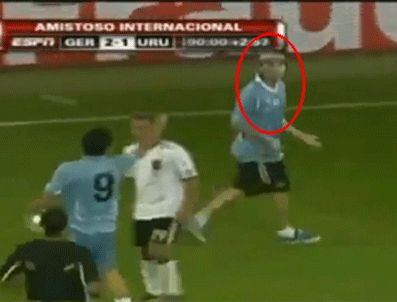 URUGUAY - Sahaya inen taraftar futbolcu olursa