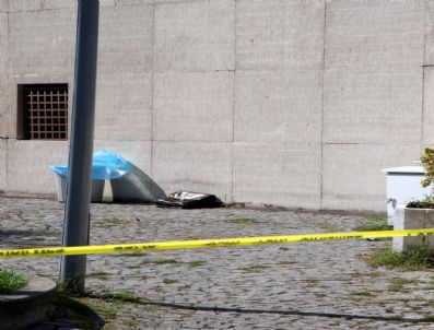 Adliyede Bomba Paniği