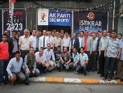Ak Parti‘ye Toplu Katılım