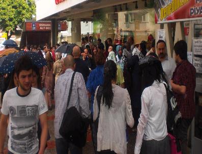 Bursalılar Yağmura Hazırlıksız Yakalandı