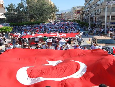ABDÜLKERIM GÜVEN - Ak Partililer Türk Bayrakları İle Şehir Turu Attı