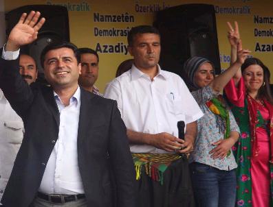 Demirtaş Bingöl‘de Başbakan‘a Yüklendi