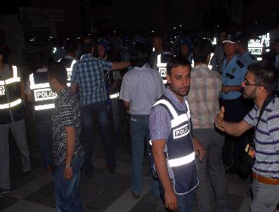 İBRAHIM BINICI - Bdp‘liler, Polis İle Çatıştı