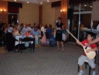 Öğrencilerin Mezuniyet Sevinci