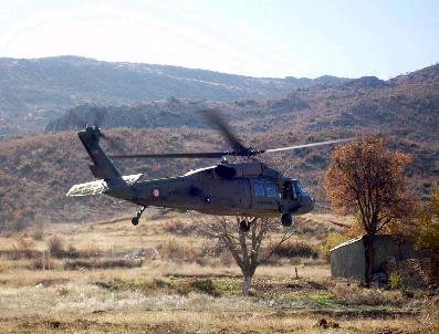 MUAMMER TÜRKER - Seçimler İçin Sınır Bölgesinde Helikopterler Devrede