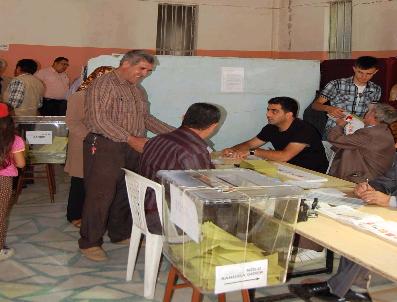 Simavlılar Depremin Gölgesinde Oy Kullandı