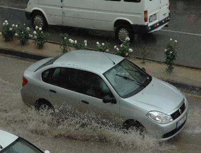 Kırşehir’De Etkili Yağmur