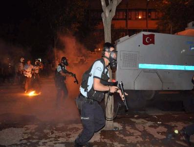 SELIM SADAK - Siirt‘te Seçim Kutlamalarında Olaylar Çıktı