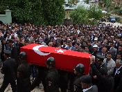 Babası Gibi Al Bayrağa Sarıldı