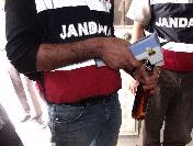 Niğde'de 5600 şişe sahte içki ele geçirildi