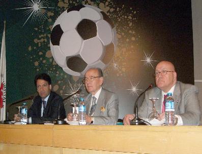 BAHÇEKÖY - ‘Okumuş‘ Futbolcular İstanbul‘da Ter Dökecek