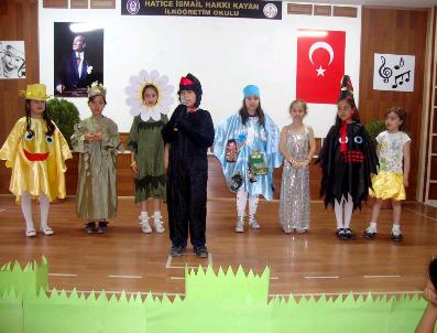 Papatyalar Perdeyi Kapattı