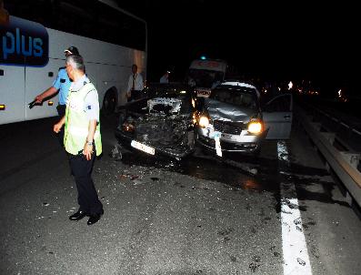 Tem Otoyolu‘nda Zincirleme Trafik Kazası: 2 Yaralı
