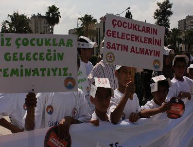 İBRAHIM AVCı - Adana’Da Çocuklar Çocuk İşçiliğine Karşı Yürüdü