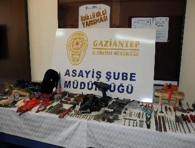 Çelik Kasa Fareleri Çengele Takıldı, 12 Kişilik Çete Çökertildi