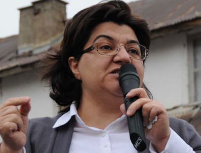 EMINE AYNA - Emine Ayna 10 ay hapis cezasına çarptırıldı