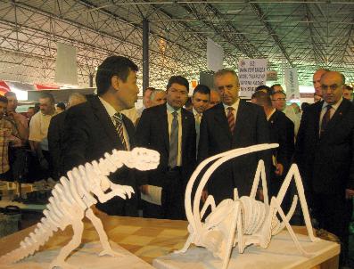 TÜRKER ÖKSÜZ - Mesleki Eğitim Ve Sanayi Ürünleri Görücüye Çıktı