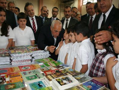 KAZLıÇEŞME - Vali Mutlu: Köy Okullarındaki 2 Milyon Çocuğa Kırtasiye Malzemeleri Dağıtıldı