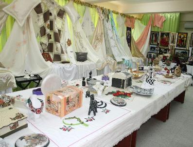 ATILLA GÜLSAR - Halk Eğitimliler Eserlerini Sergiledi