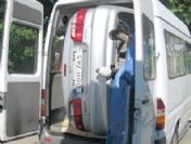 Minibüsün içinde araba olur mu demeyin!