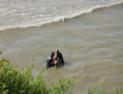 Serinlemek Üzere Denize Giren 15 Yaşındaki Çocuk Boğuldu