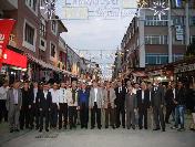 Adapazarı‘nın Cadde Ve Sokakları Rengarenk Oldu